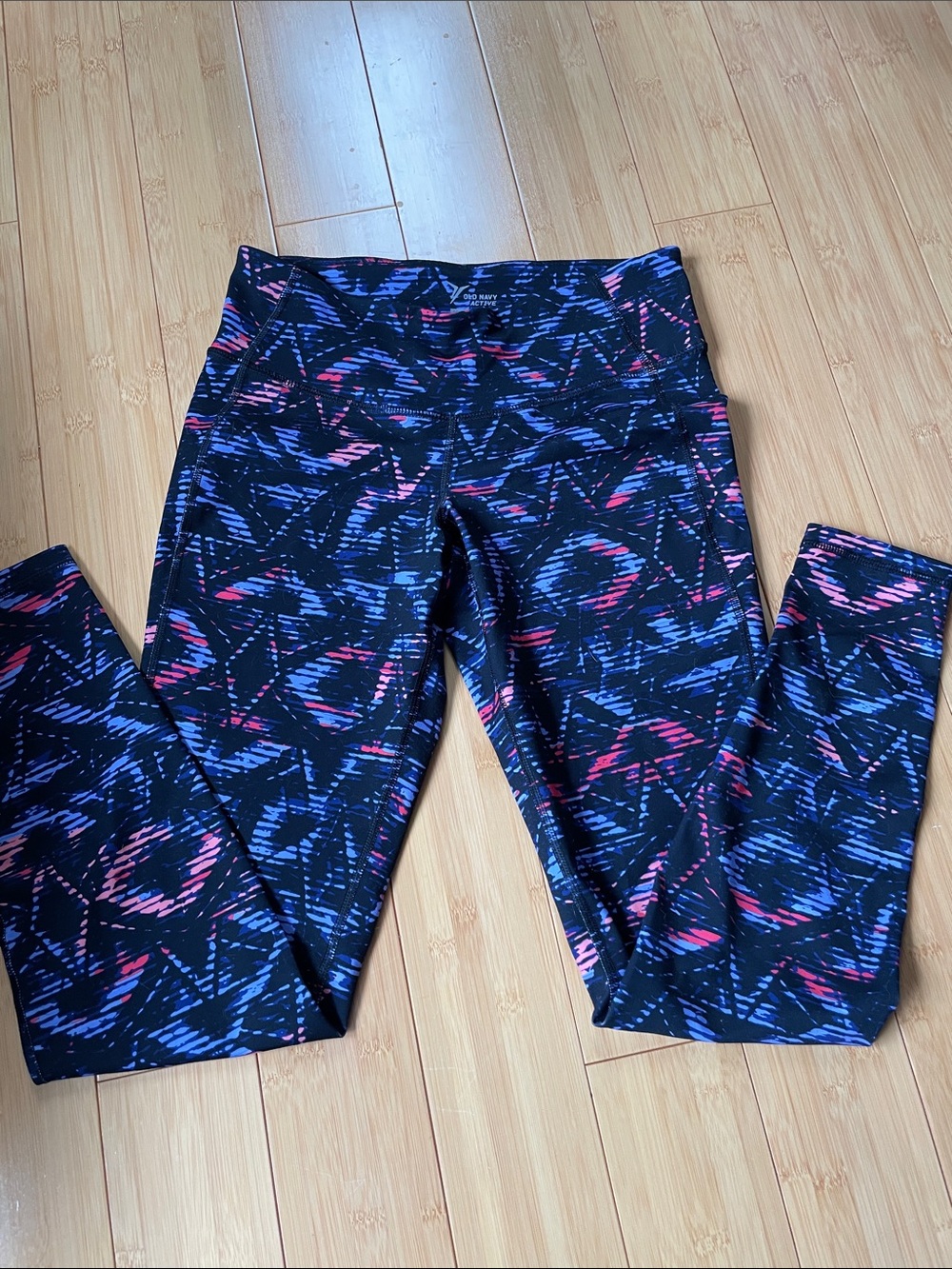 Women’s Old Navy Active Go-Dry workout exercise leggings, like new